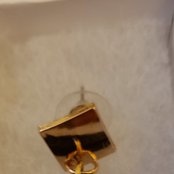 Earring Non Looped - Picture 11 of 13